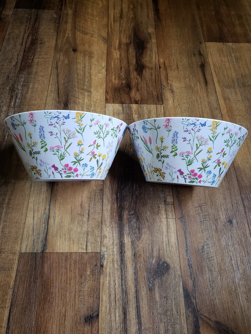 Set of 2 Dolly Parton 10 Inch Melamine Wildflower Print White Serving Bowls